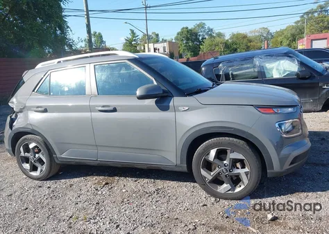 2021 Hyundai Venue Sel from USA, damaged, VIN KMHRC8A30MU103502